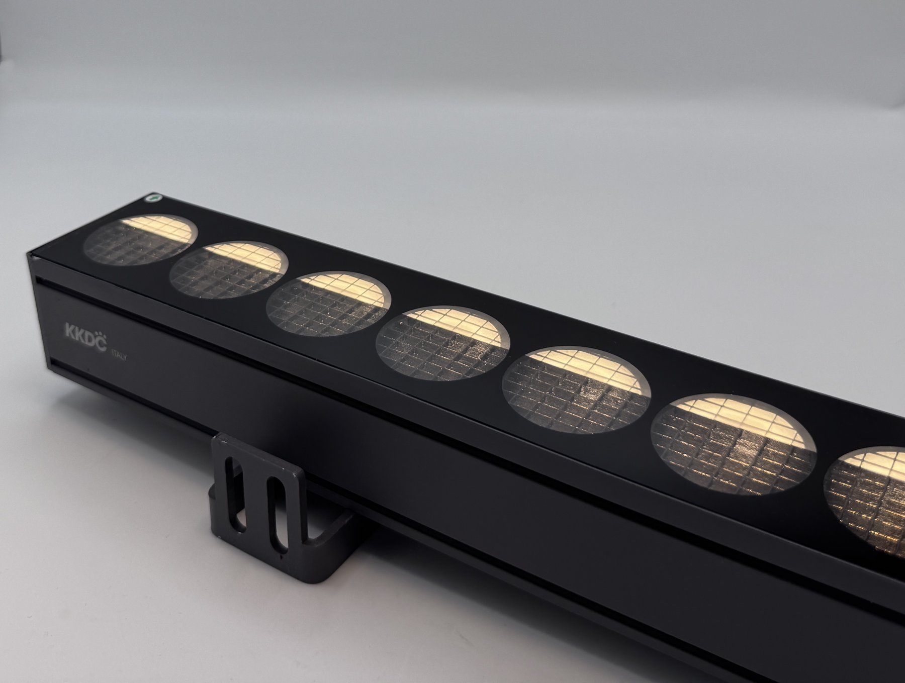 SHADE outdoor linear wall washer