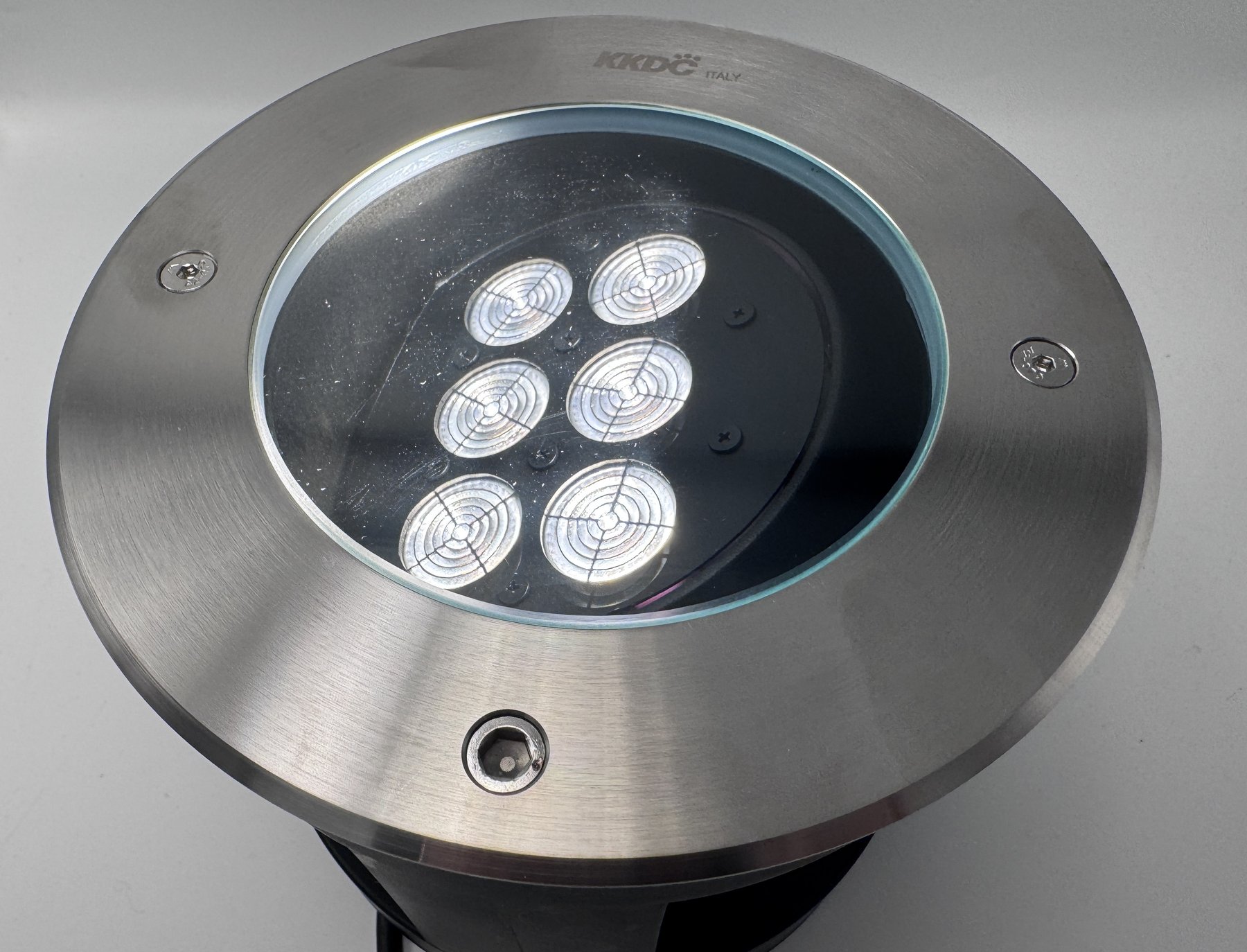 Twist-20 in-ground light — view 1